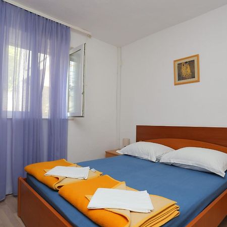 Double Room Tucepi 5263F Esterno foto